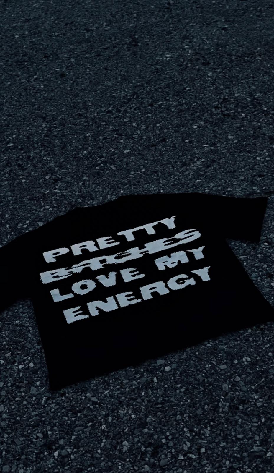 "PRETTY BITCHES" TEE
